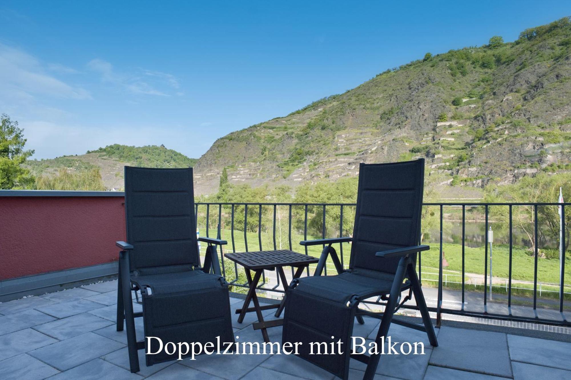 Hotel-Garni-Kachelburg Dieblich Exterior foto